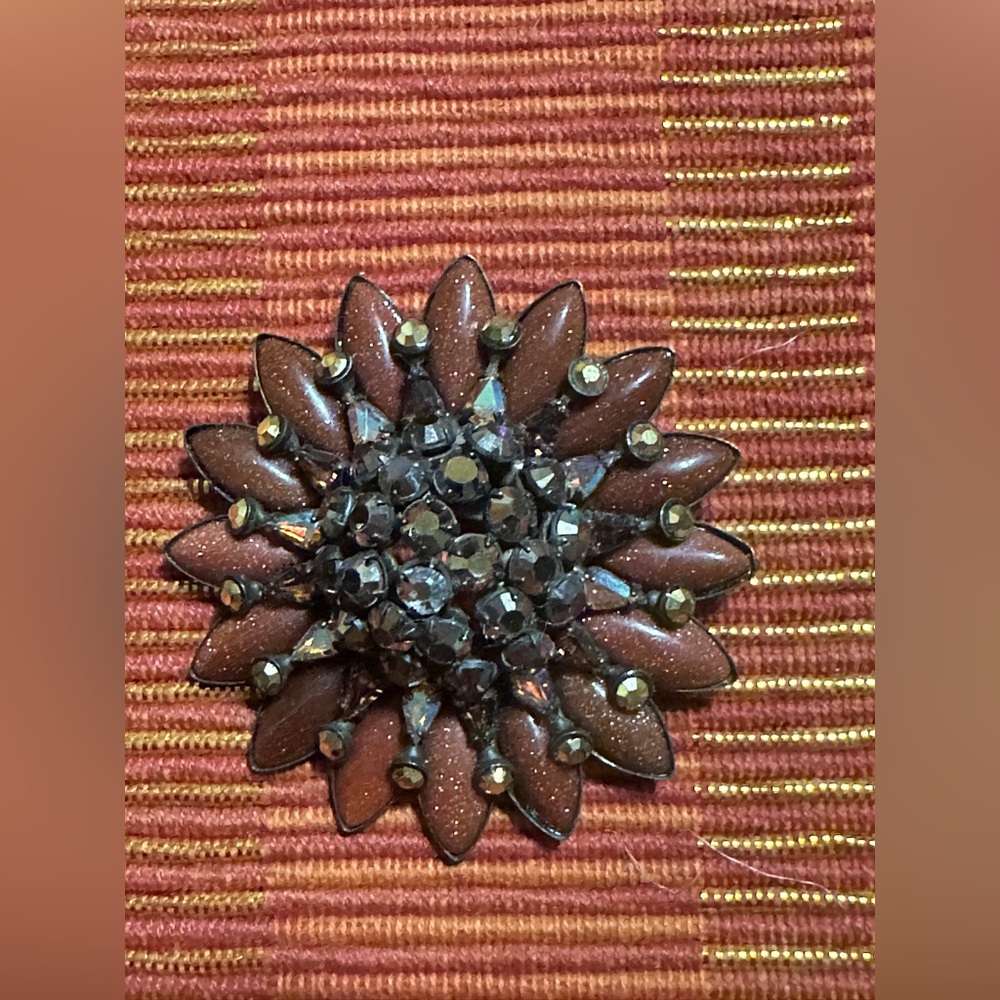 Sorrelli Floral Cluster Brooch Pin